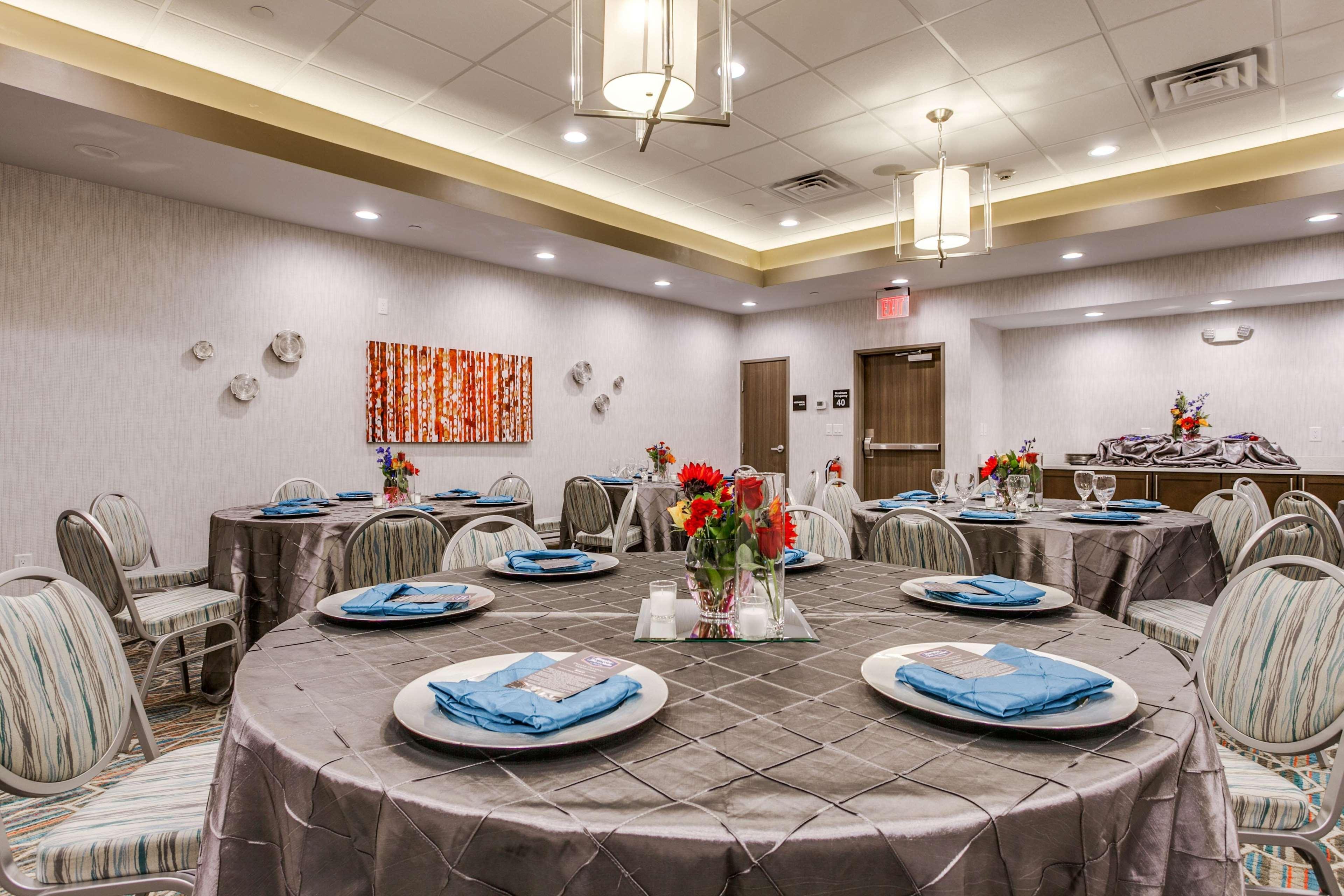 Hampton Inn & Suites Dallas-Central Expy/North Park Area Extérieur photo