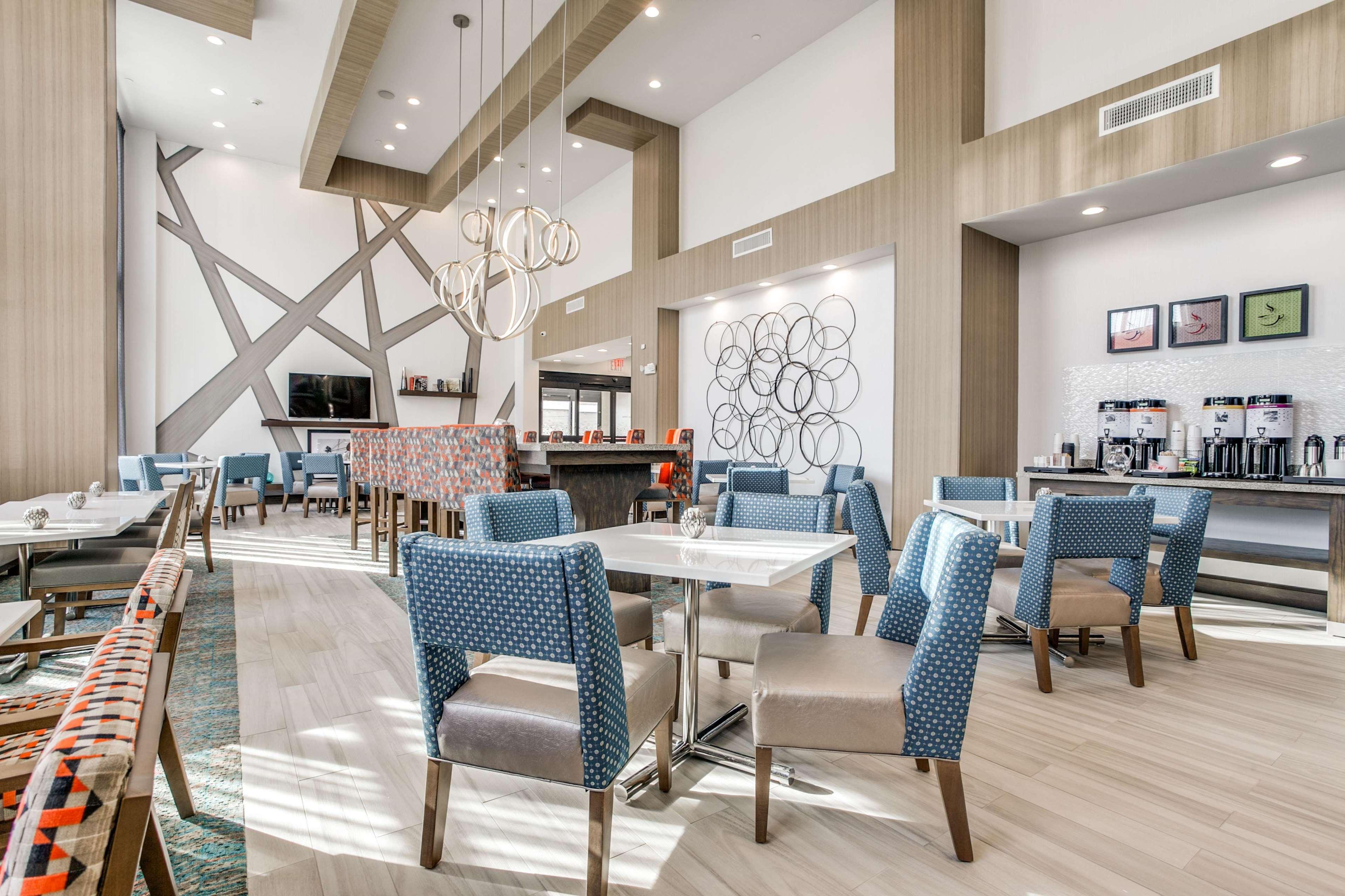 Hampton Inn & Suites Dallas-Central Expy/North Park Area Extérieur photo