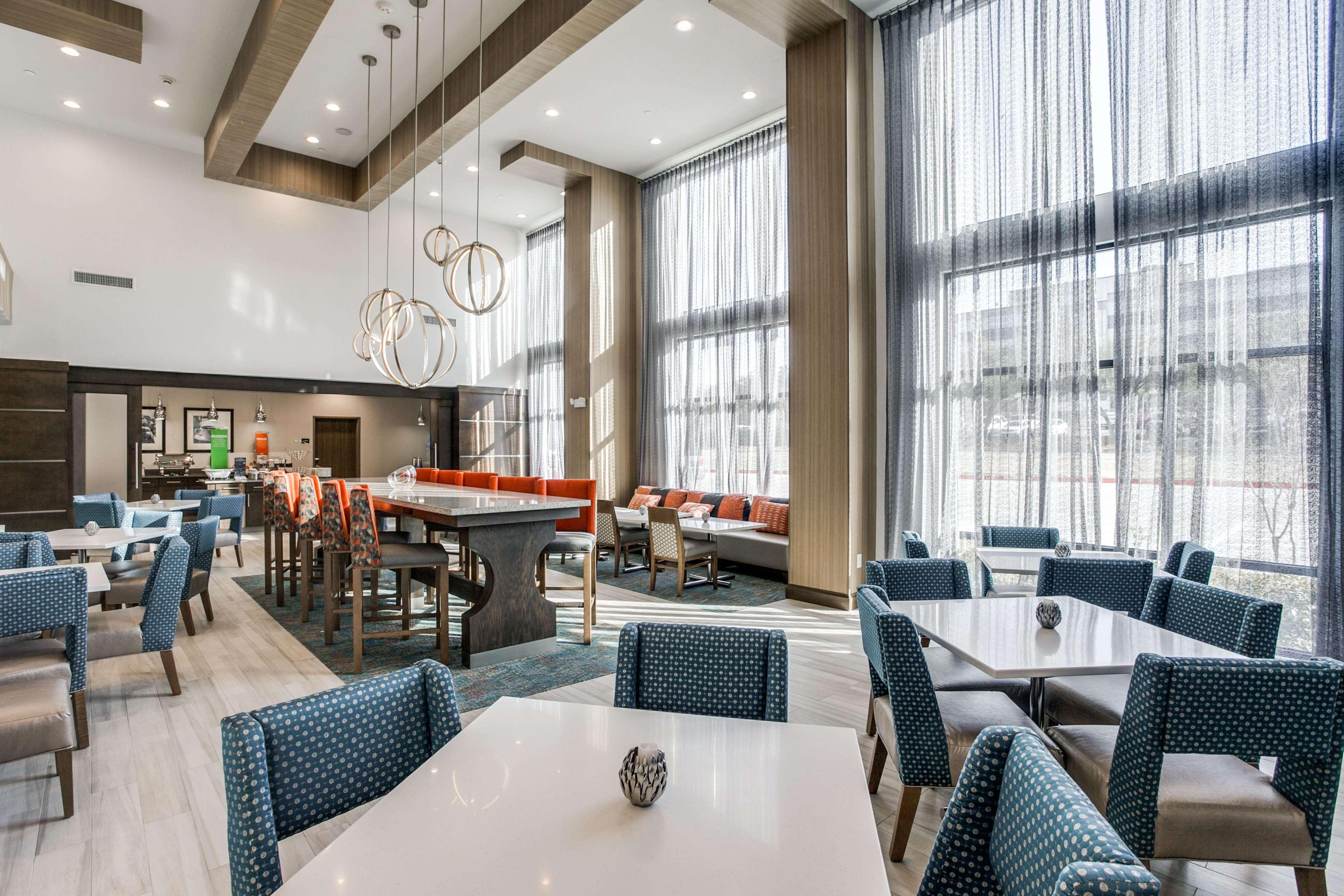 Hampton Inn & Suites Dallas-Central Expy/North Park Area Extérieur photo