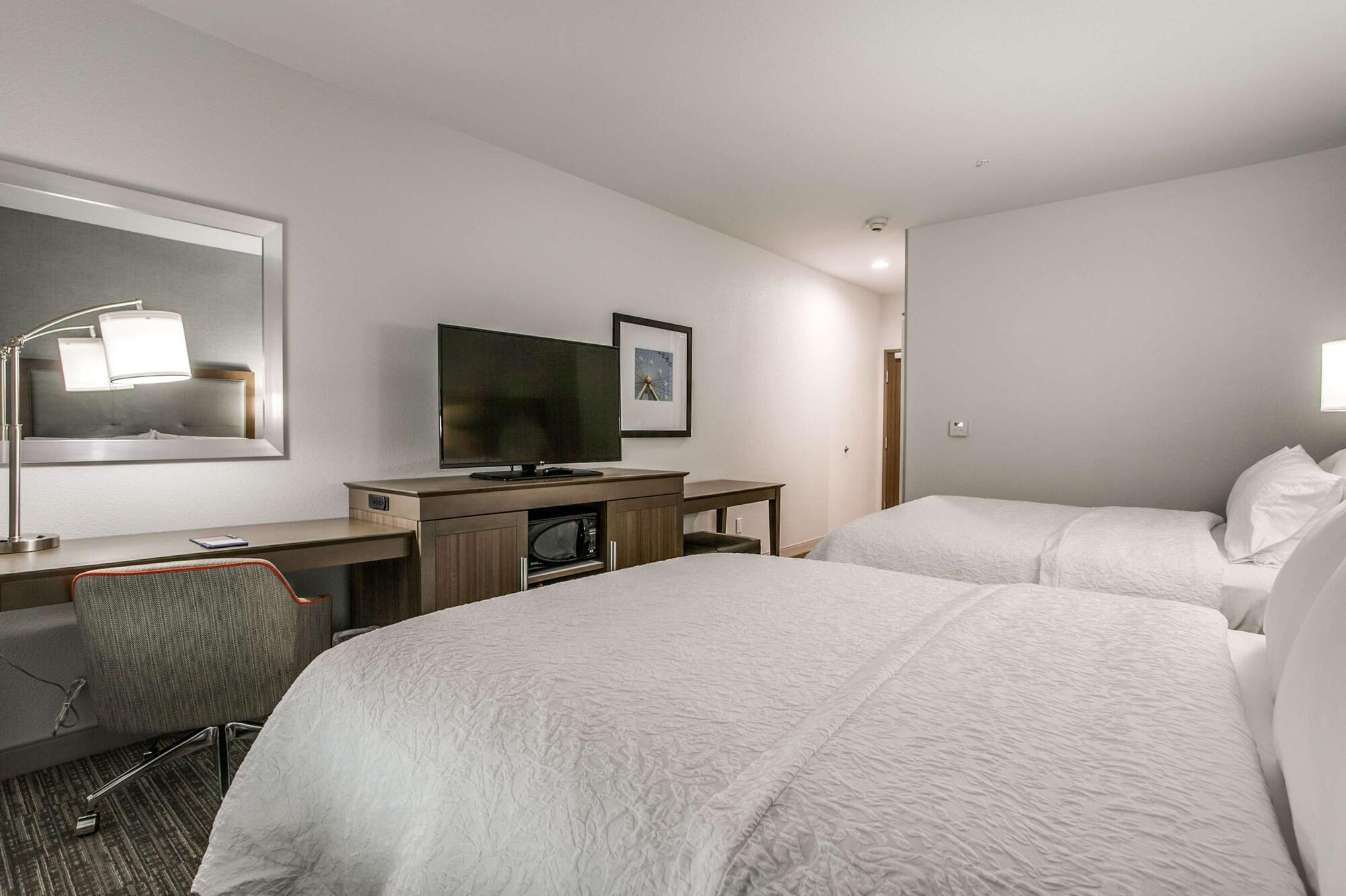 Hampton Inn & Suites Dallas-Central Expy/North Park Area Extérieur photo