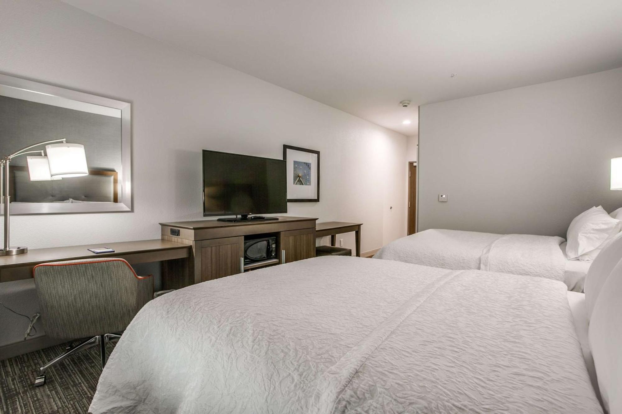 Hampton Inn & Suites Dallas-Central Expy/North Park Area Extérieur photo