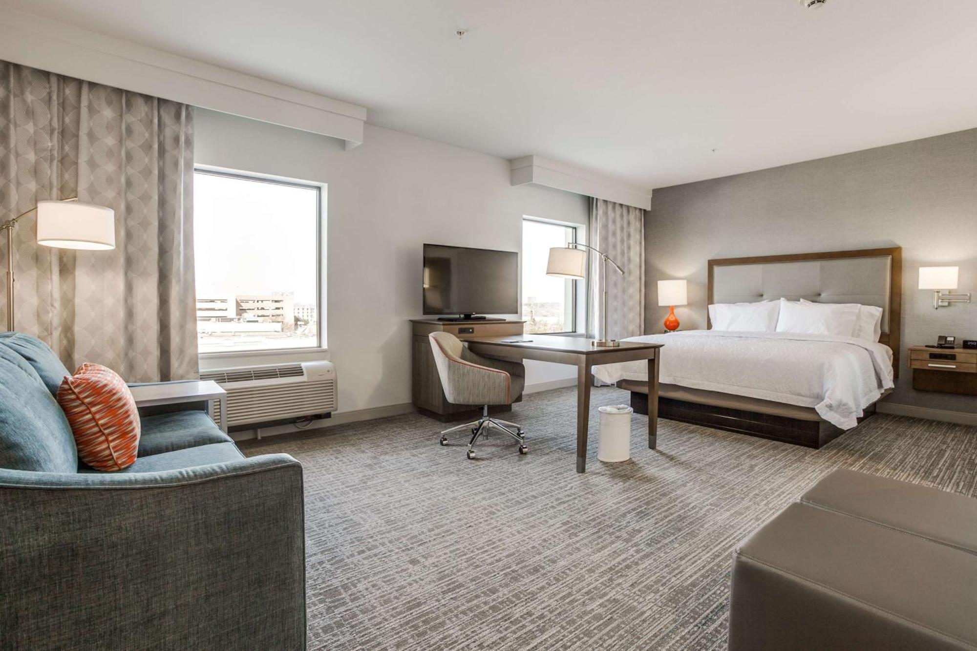 Hampton Inn & Suites Dallas-Central Expy/North Park Area Extérieur photo