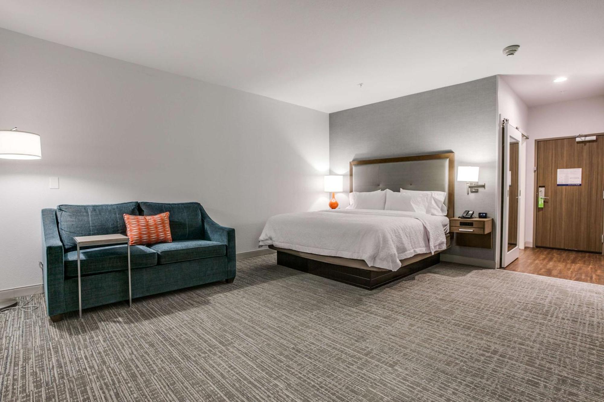 Hampton Inn & Suites Dallas-Central Expy/North Park Area Extérieur photo