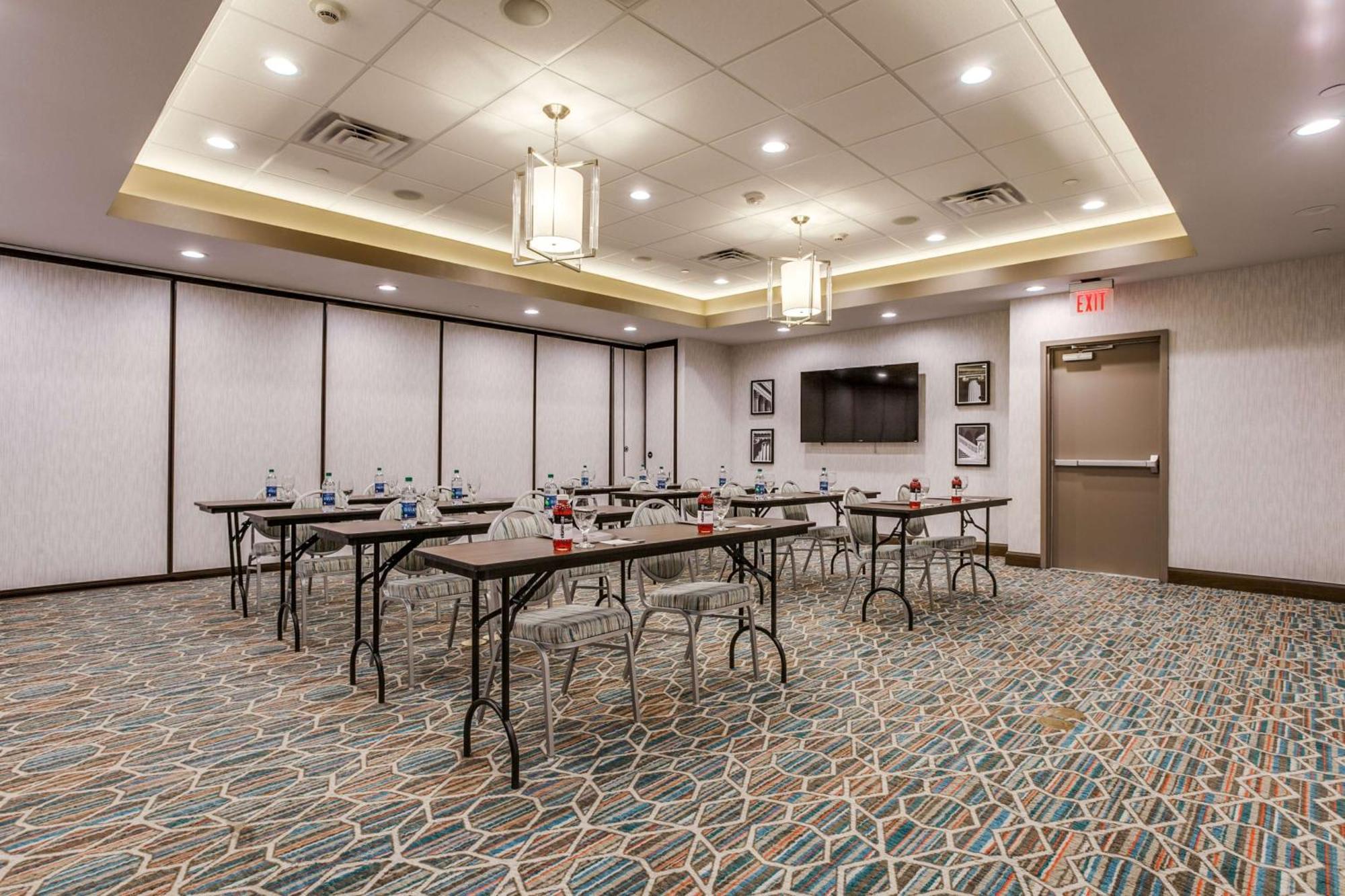 Hampton Inn & Suites Dallas-Central Expy/North Park Area Extérieur photo