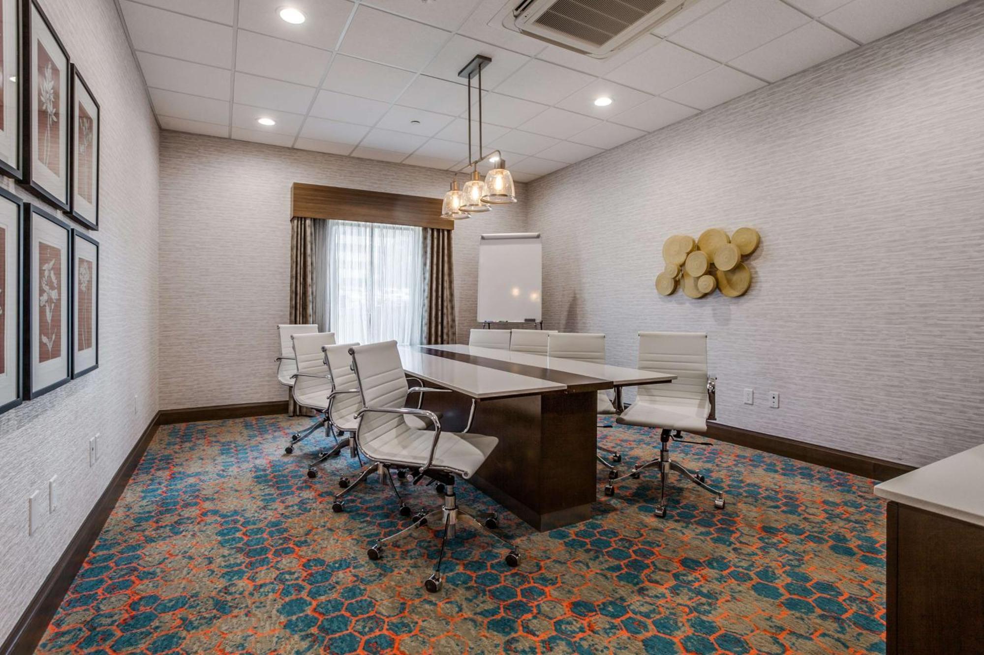 Hampton Inn & Suites Dallas-Central Expy/North Park Area Extérieur photo